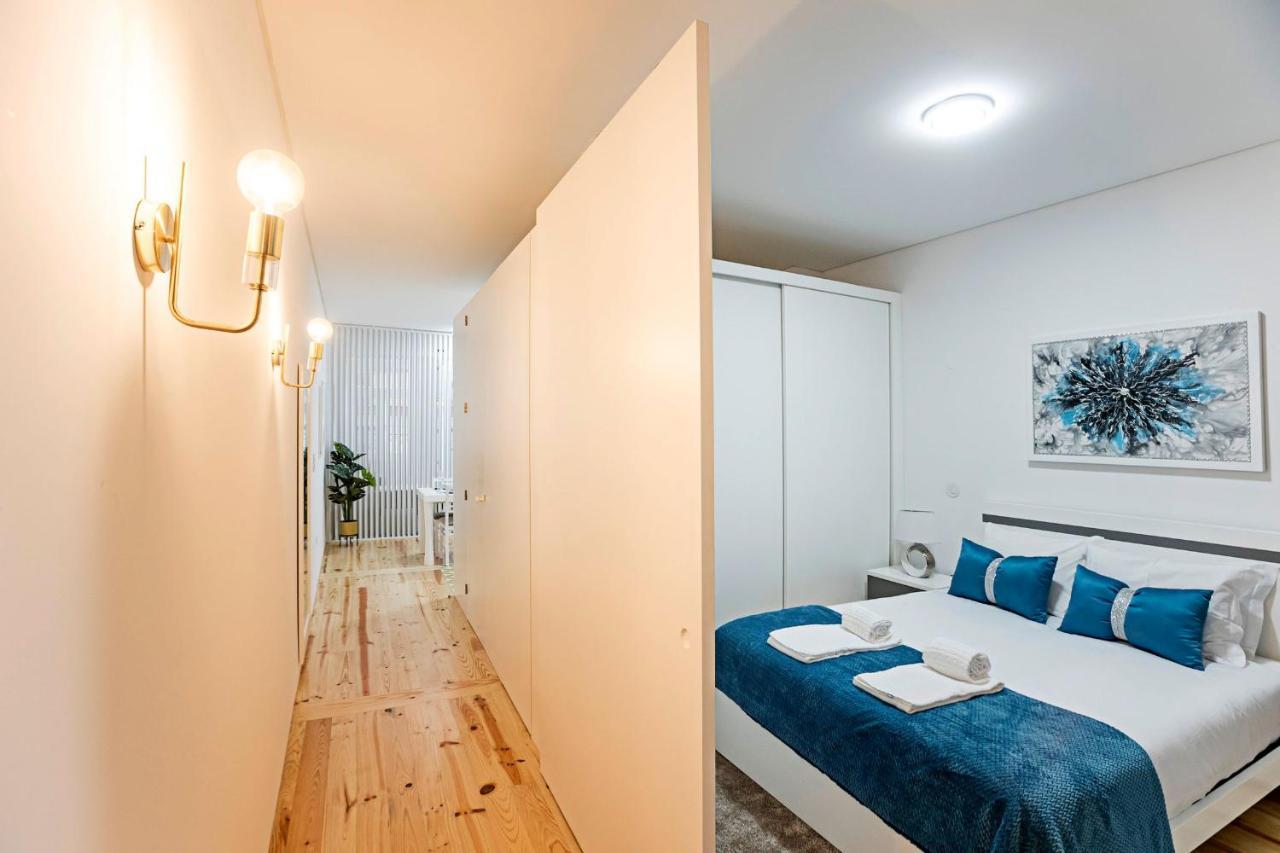 Loios 1Br Flat Downtown By Lovelystay Porto Bagian luar foto