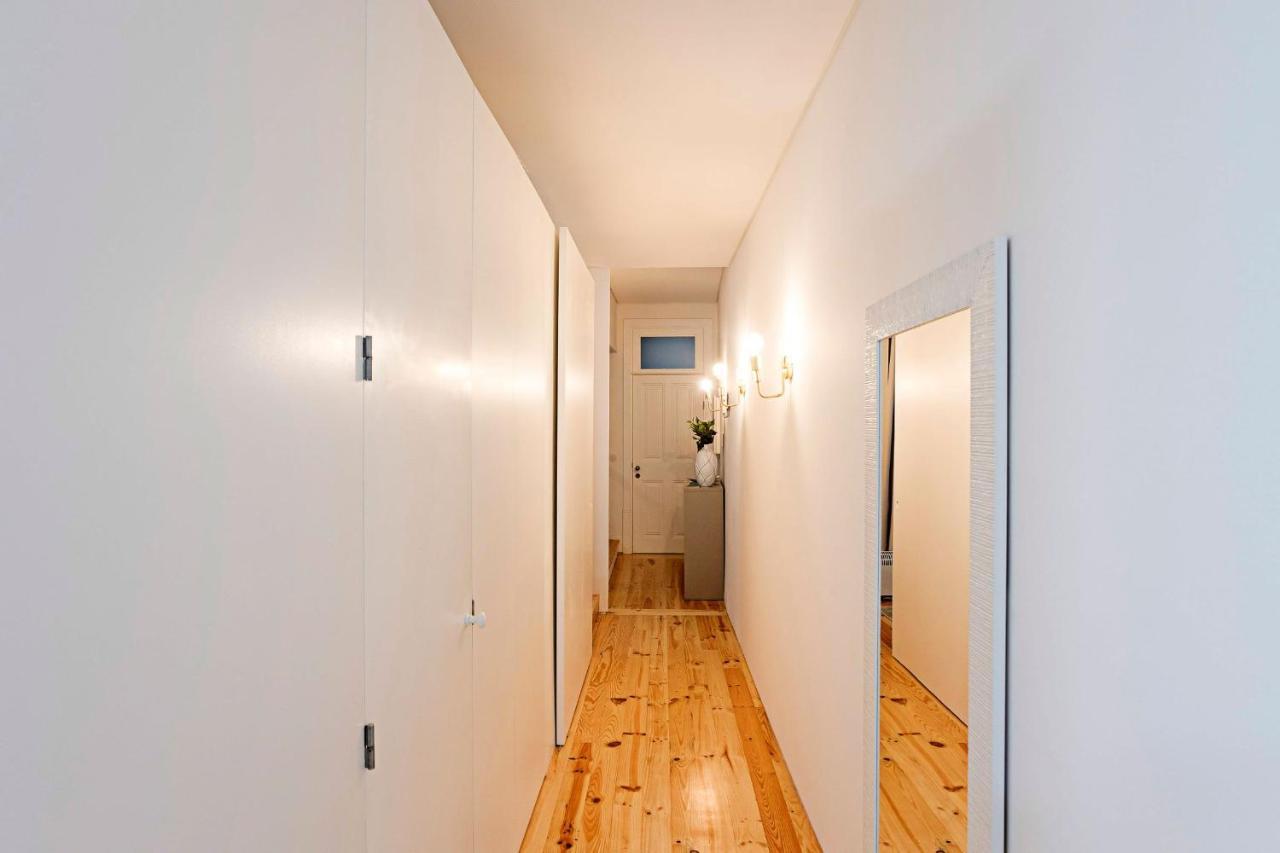Loios 1Br Flat Downtown By Lovelystay Porto Bagian luar foto